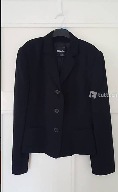 Blazer aus Schurwolle. Marke Windsor NP 379 Eur