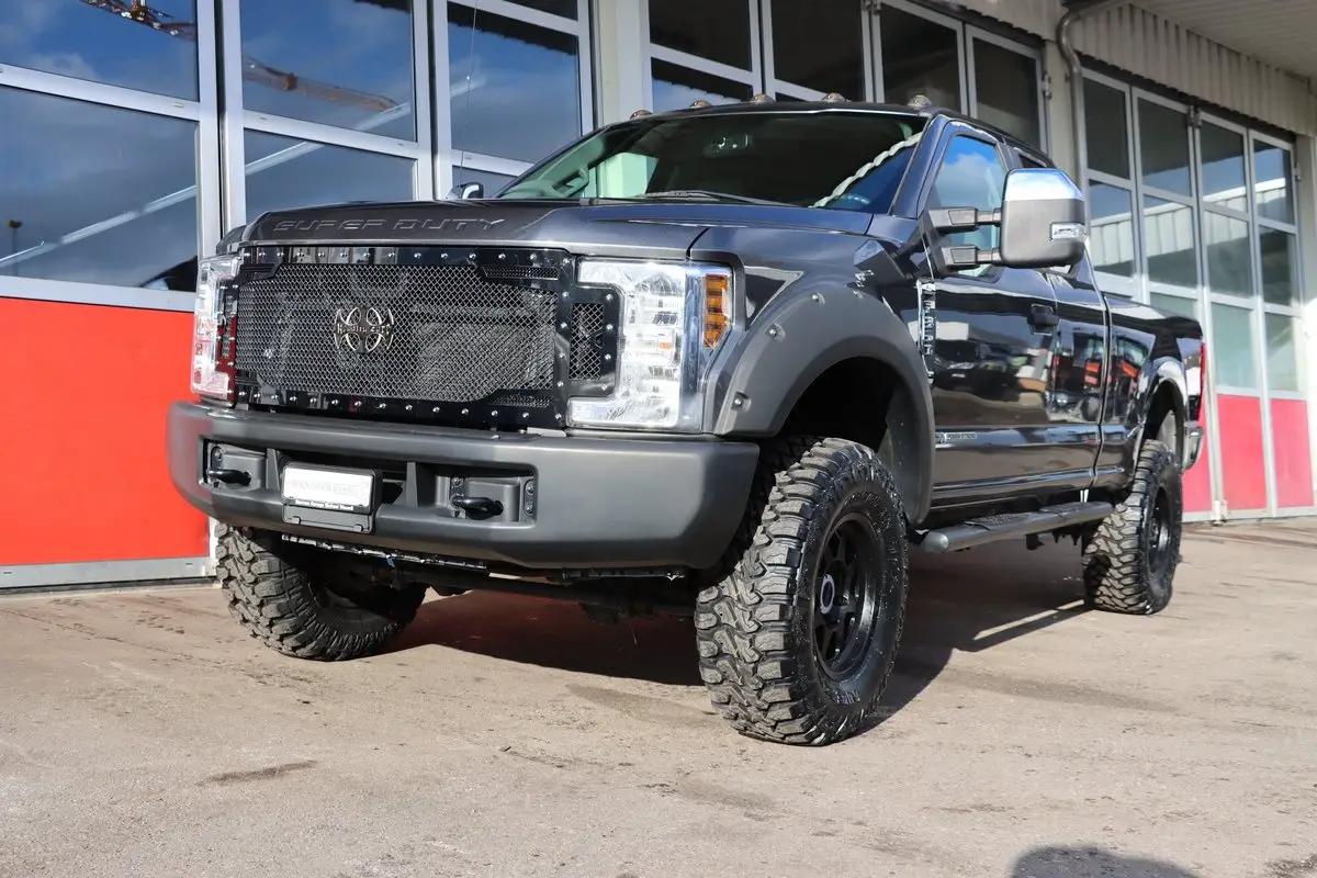 FORD F-Pickup F350 6.7l V8 Powerstroke