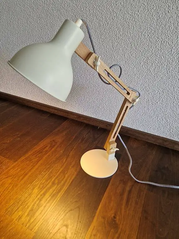 Schreibtischlampe