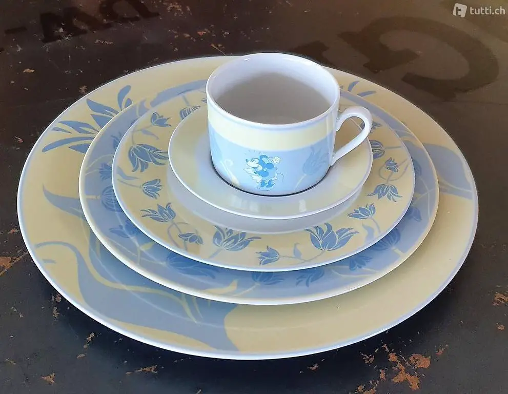 Porzellan Service Micky Maus, 6 teilig, FAST NEU