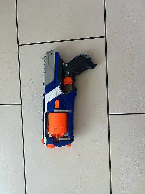 Nerf Strongarm