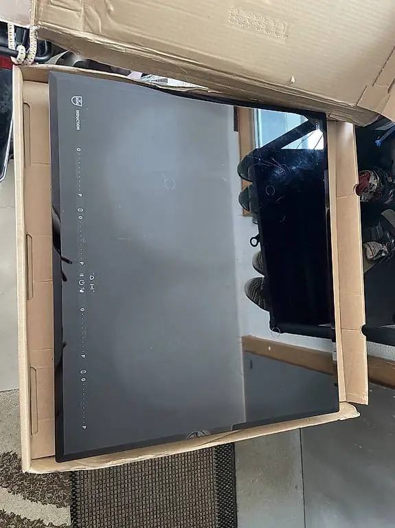 Glaskeramik VZug mit Fassetenschliff aufliegend Induktion