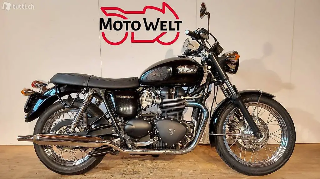  Triumph Bonneville 900