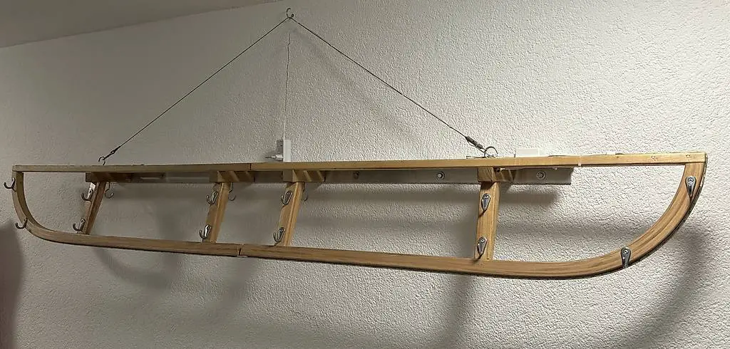 Holzschlitten als Garderobe 200cm Breit