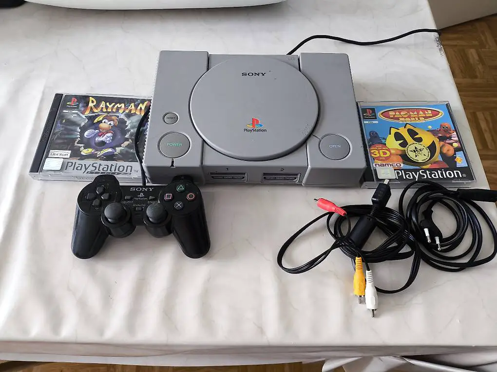 Sony Ps1 SCPH-1002 + Games
