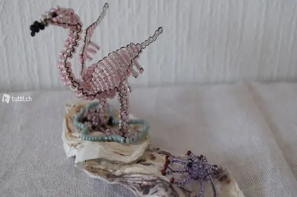 Schöner Flamengo aus Perlen gefertigt.