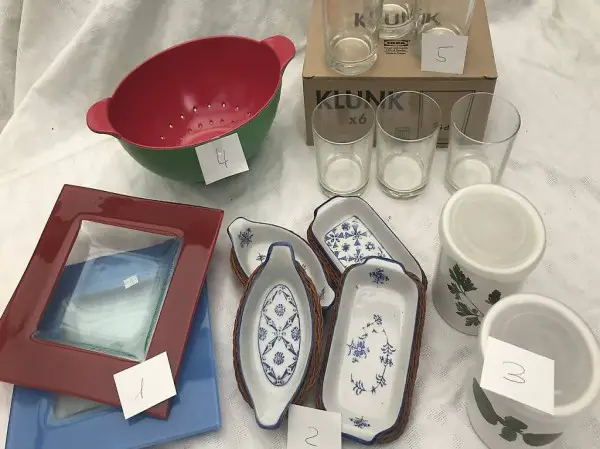 Glasschale, Gläser, Dosen, Schüsselsieb, Schalen usw