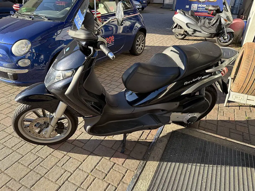 Piaggio Beverly 250