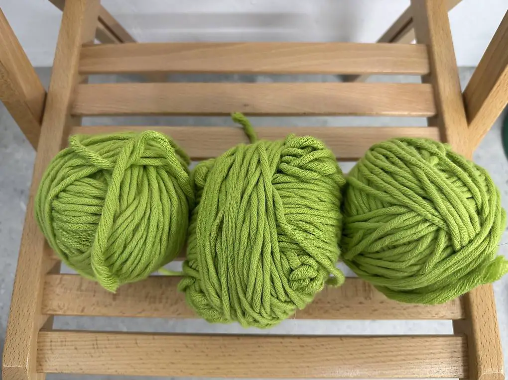 Wolle in grün (3 Stk.)