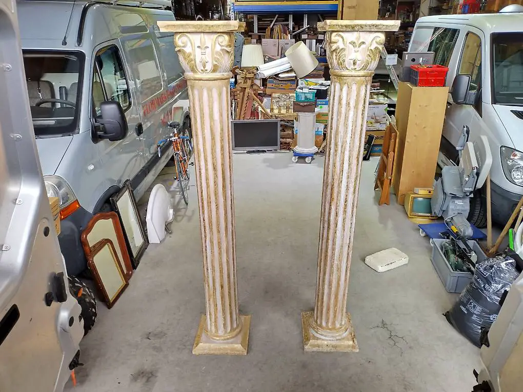 2-er Set Säulen aus Massivholz mit Schnitzerei höhe 217 cm