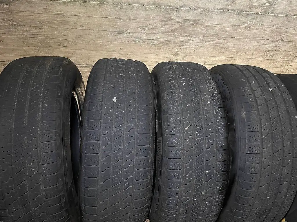 GoodYear Sommerreifen 255/65R18 111H DOT 2022