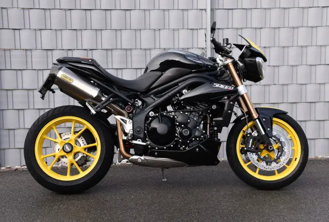 TRIUMPH Speed Triple 1050