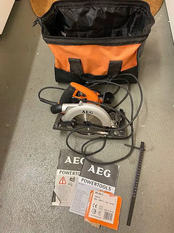 Kreissäge AEG Powertools KS 55c mit Tasche