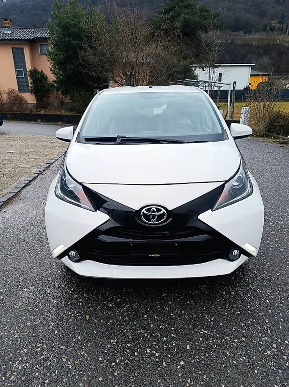 Toyota aygo 1.0 collaudata