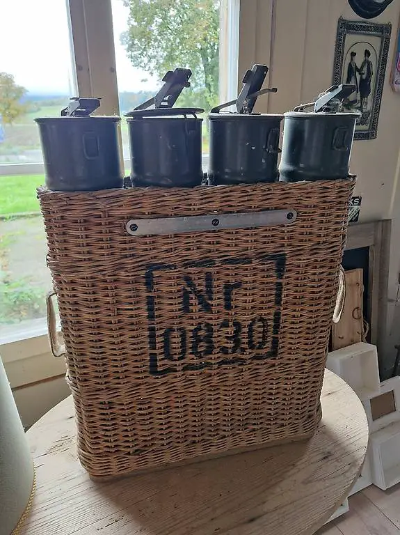 Schirmständer Militär Deko Munition SF