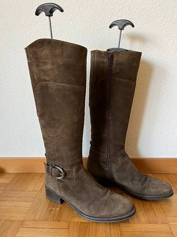 Wildlederstiefel olivegrün Gr 39 Marke Manas