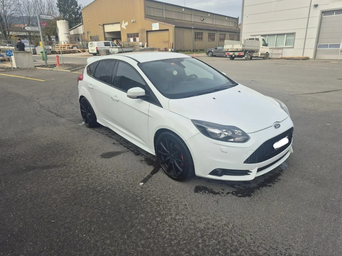 ford focus 2.0i ecob scti st-3