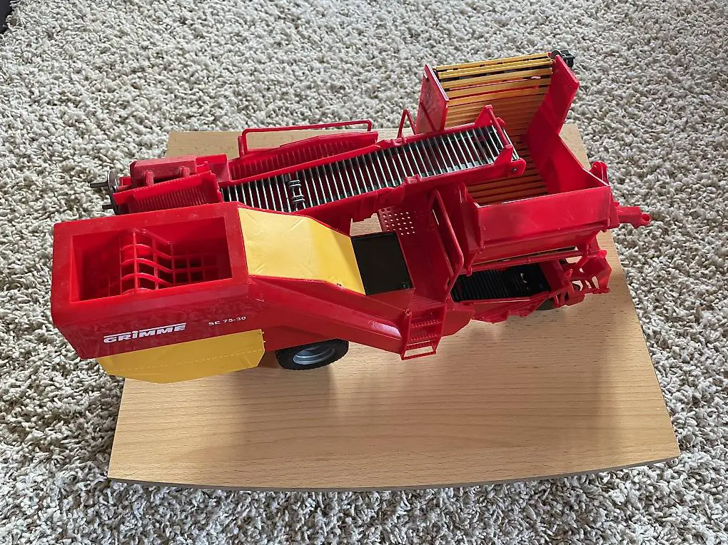 Bruder Kartoffelvollernter Grimme SE 75-30