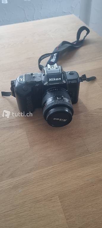 Spiegelreflexkamera Nikon F-401s / oder Preis nach Absprache