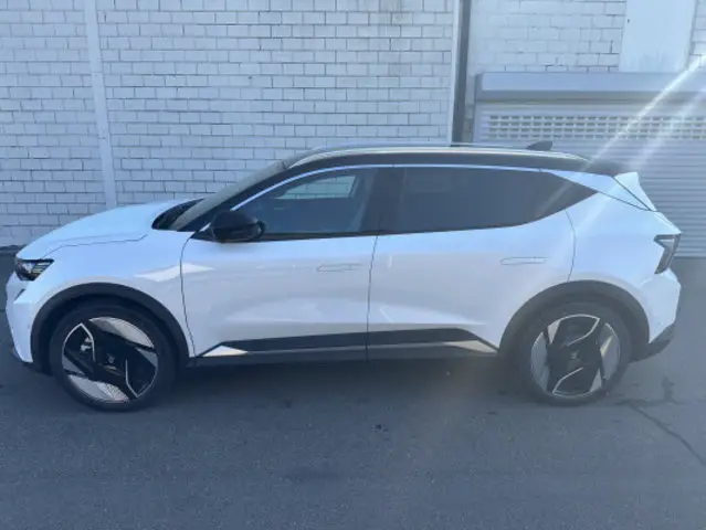 RENAULT Scénic E-Tech Iconic