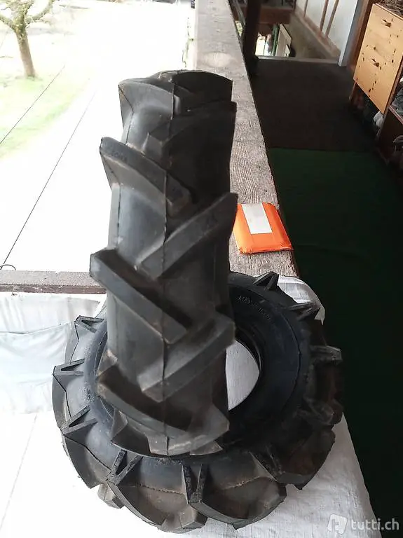 zwei neue Pneu 3,50--6 Vredestein