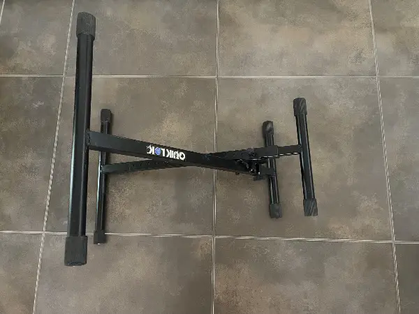 Bühnen-Ständer für Gitarrenverstärker