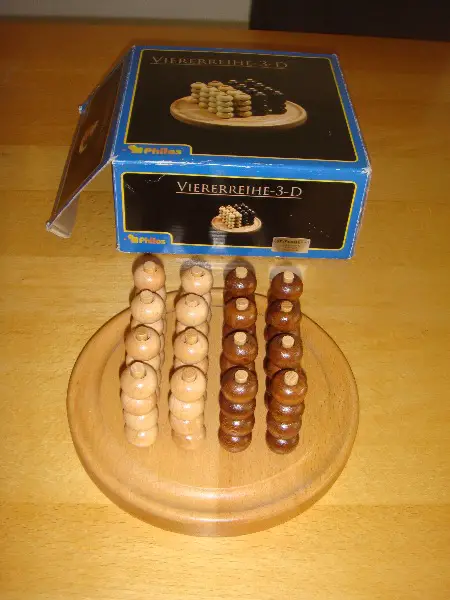 Viererreihe-3-D von Philos