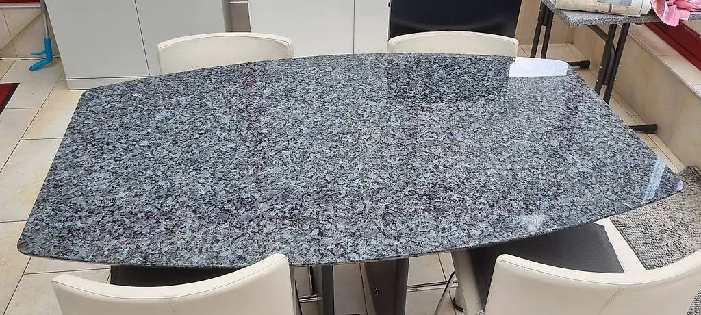 Esstisch mit Steinplatte, ausziehbar