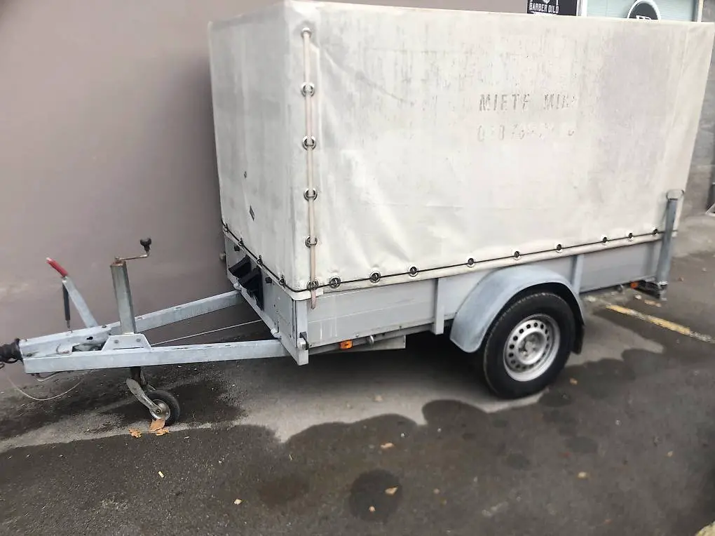 Sachentransportanhänger zu vermieten