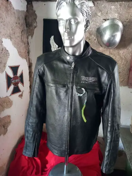 Triumph Motorradjacke Leder Grösse 54