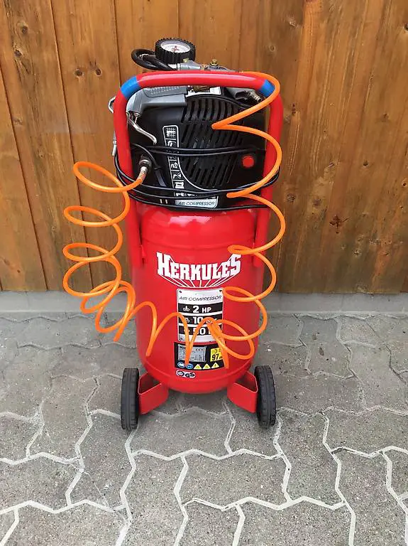Kompressor 50 Liter Herkules neuwertig