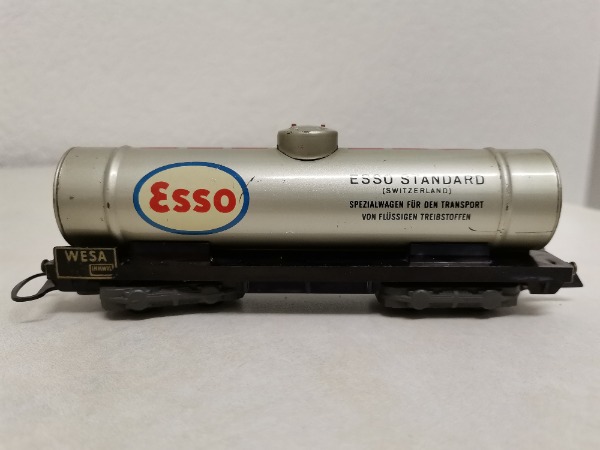 WESA Zisternenwagen ESSO mit roten Strichen grau, ohne Box