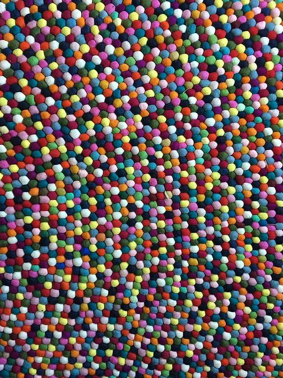 Runder, bunter Filzkugelteppich 300cm