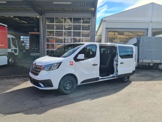 RENAULT / RENAULT TRUCKS, Trafic 150 L2H1 FWD 9 Plätzer, Kastenwagen (Transporter)