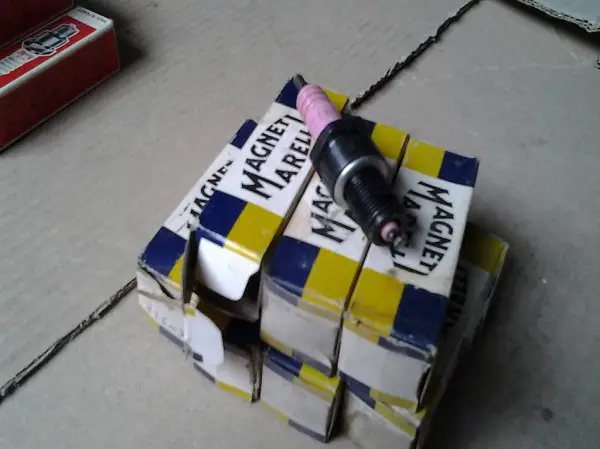 Bougies Marelli CW9LP