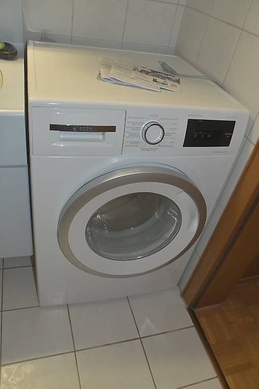 Waschmaschine Bosch Eco Silence Drive Serie 4 Swiss Edition