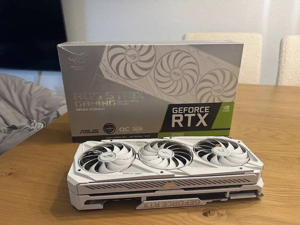 ASUS ROG Strix RTX 3090 White Edition