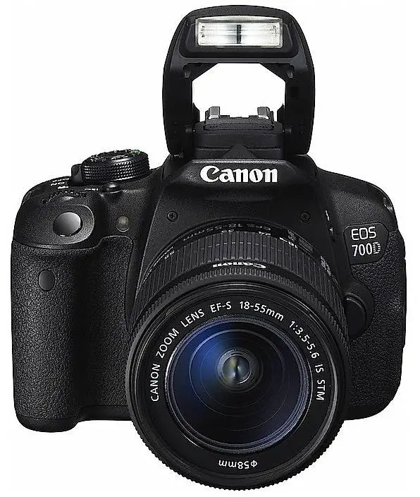 Canon 700D + 18-55mm IS (Come Nuova)