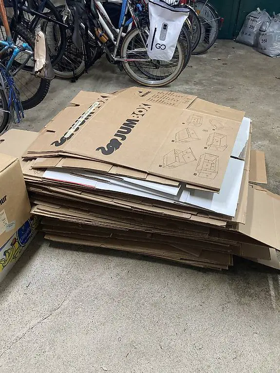 Umzugskisten gratis abzugeben