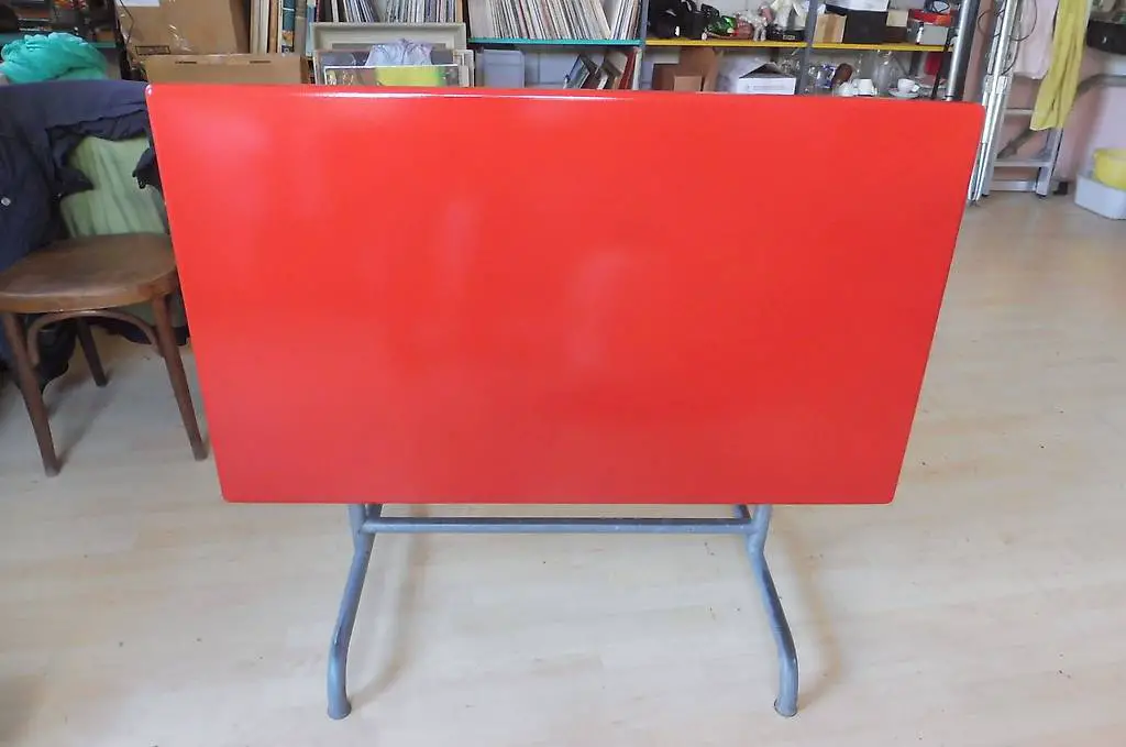 BES Sissach-Bigla Gartentisch in rot klappbar Balkon /Garten