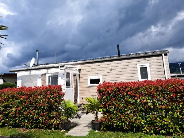 Wunderschönes, neuwertiges Mobil-Home am Bielersee zu verkaufen