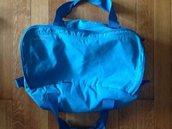 Sporttasche türkis / Duffelbag 40 Liter wie NEU