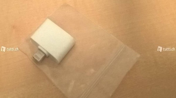 iPhone 4 Adapter