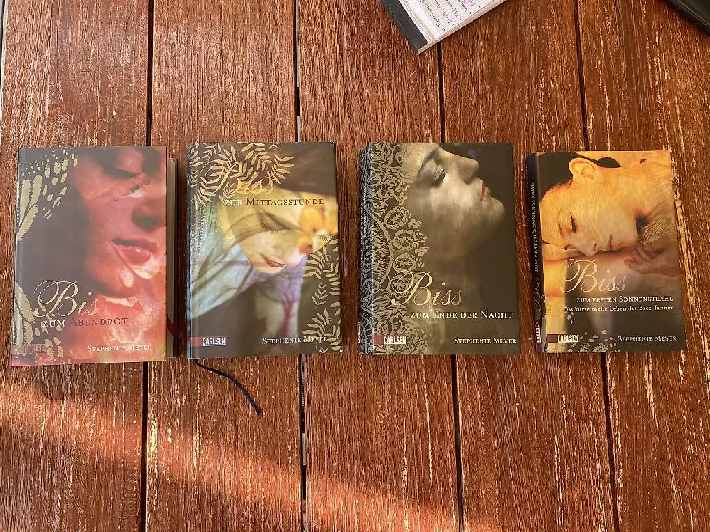 Trilogie Stephenie Meyer Biss zur Mittagsstunde, ...