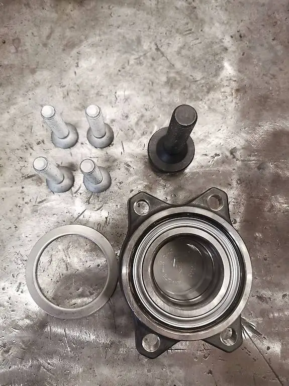 Radlager SNR R157.40 zu Audi A6 und R8