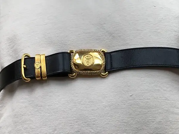 Original istante Versace Ledergürtel