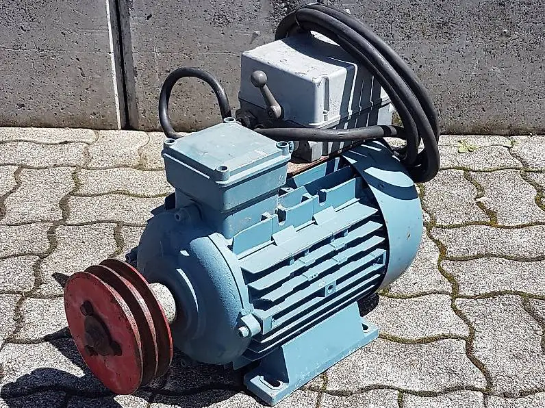 Elektromotor ABB Fussmotor QU 132 M 4 AR, 400 Volt