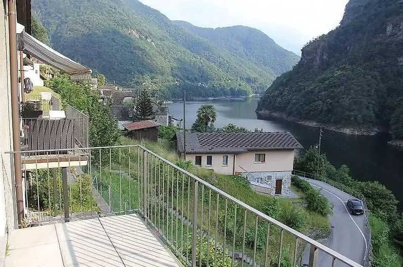 Attika-Duplexwohnung mit Garten / App. duplex attico