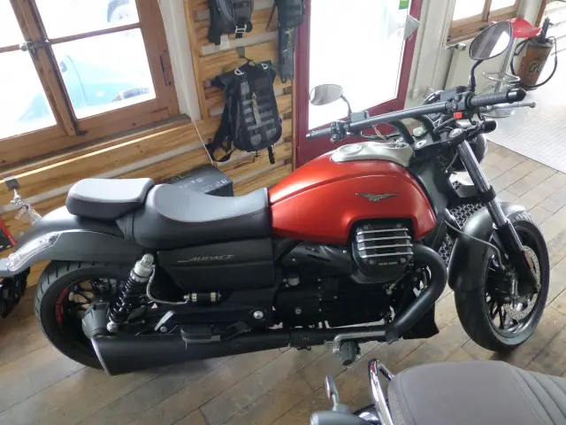 moto guzzi audace 1400