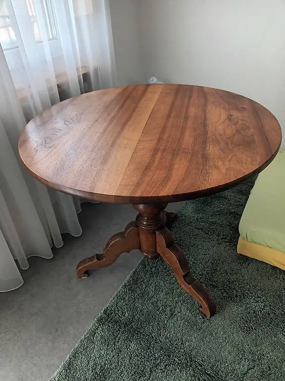 Einmalige Gelegenheit: echter Biedermeiertisch (Nussbaum)